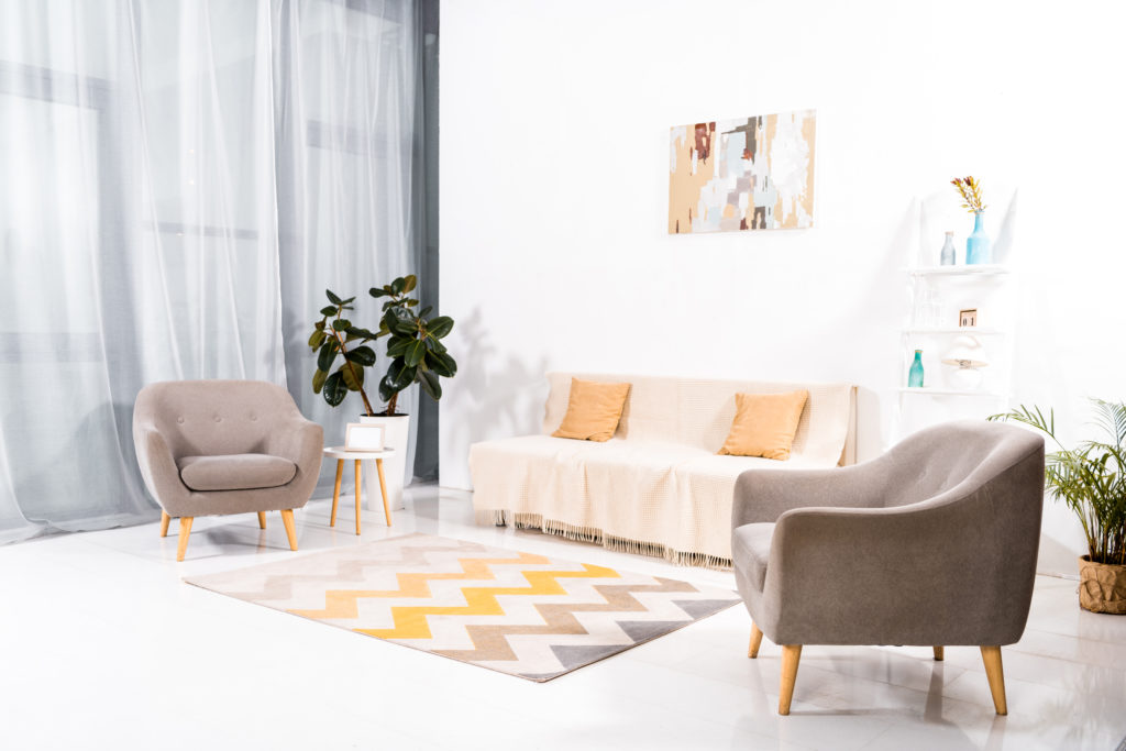 Tapis moderne gris et jaune